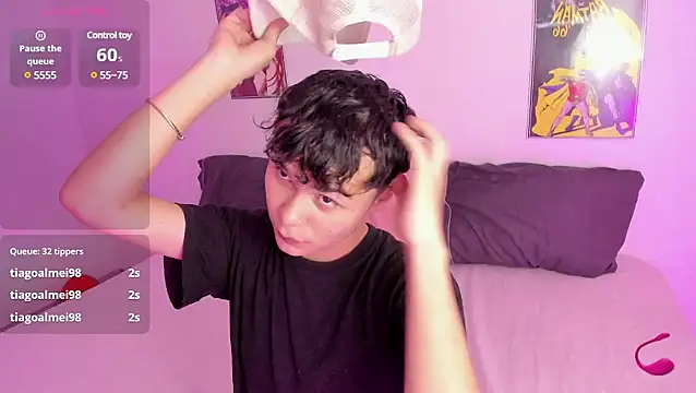 Snapshot of crushnier chatting on 03-10-25, 06:23 crushnier online show from 03-10-25, 06:23