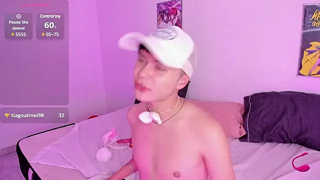 Snapshot of crushnier chatting on 03-10-25, 09:29 crushnier online show from 03-10-25, 09:29