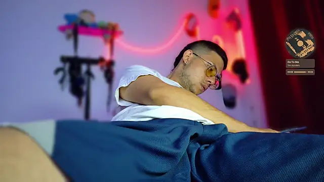 Nymphobuddies online show from 02-14-25, 04:58