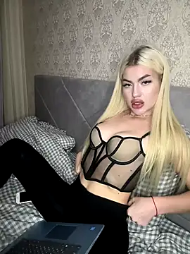 Snapshot of Cute_Barbieee_ chatting on 12-08-24, 10:03 Cute Barbieee online show from 12-08-24, 10:03