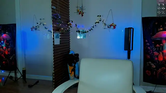 sweed angel online show from 03-16-25, 08:43