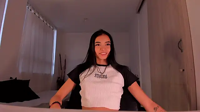 AnabelWolf online show from 01-16-25, 11:06