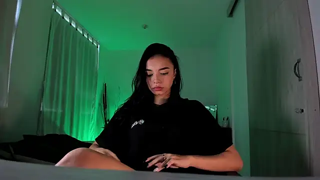 AnabelWolf online show from 01-31-25, 09:37