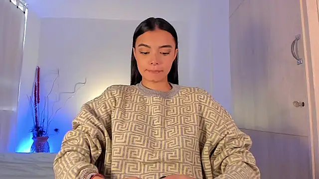 AnabelWolf online show from 02-04-25, 07:33