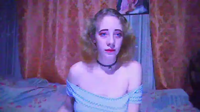 Snapshot of MelxMellie chatting on 12-20-24, 03:42 MelxMellie online show from 12-20-24, 03:42