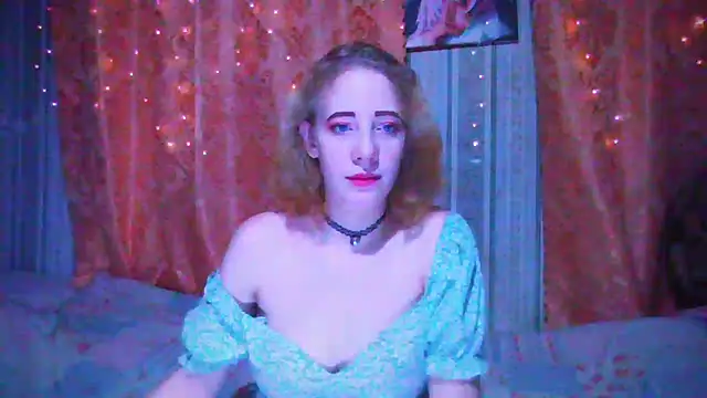 Snapshot of MelxMellie chatting on 12-21-24, 05:51 MelxMellie online show from 12-21-24, 05:51