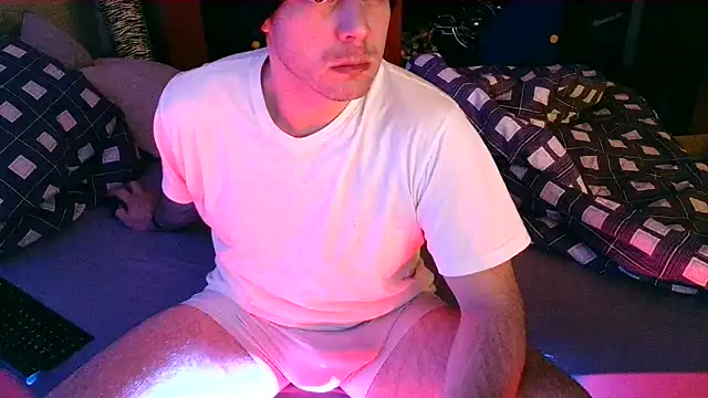 Snapshot of Toyboy84X chatting on 01-24-25, 02:18 Toyboy84X online show from 01-24-25, 02:18