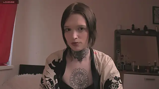 Snapshot of Simona_Rain chatting on 05-16-26, 01:21 Simona Rain online show from 05-16-26, 01:21