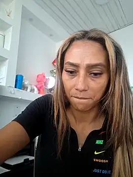 Snapshot of salome_drasin chatting on 12-18-25, 01:28 salome drasin online show from 12-18-25, 01:28