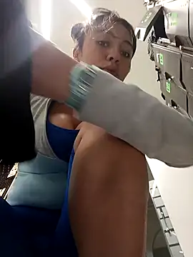 LIZ-06  online show from 02-06-25, 01:10