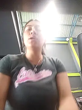 LIZ-06  online show from 02-10-25, 01:11