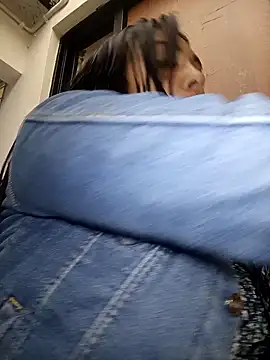 LIZ-06  online show from 02-13-25, 03:46