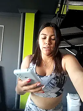 LIZ-06  online show from 02-18-25, 01:00