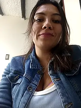 LIZ-06  online show from 02-21-25, 04:48