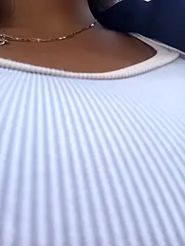 LIZ-06  online show from 02-21-25, 10:04