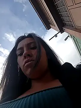 LIZ-06  online show from 03-21-25, 09:45