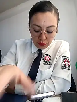 LIZ-06  online show from 10-20-25, 02:06