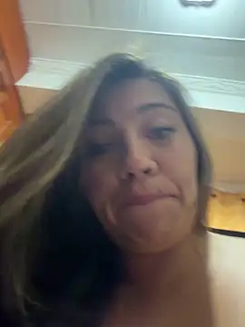 Snapshot of LIZ-06_ chatting on 06-02-26, 10:50 LIZ-06 online show from 06-02-26, 10:50