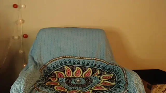 Snapshot of natgirlnatural chatting on 10-21-25, 06:52 natgirlnatural online show from 10-21-25, 06:52