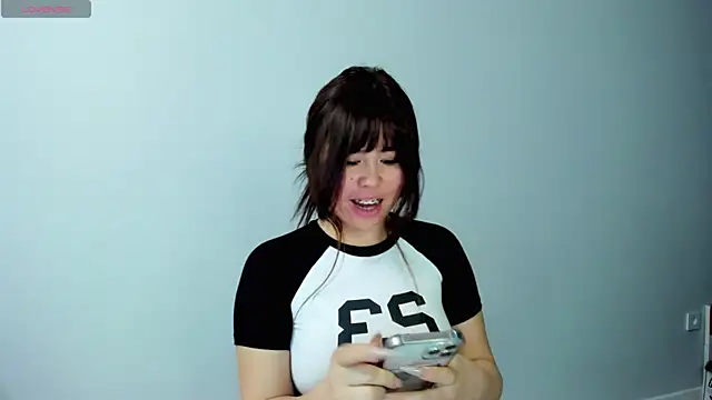 may mia online show from 02-02-25, 04:59