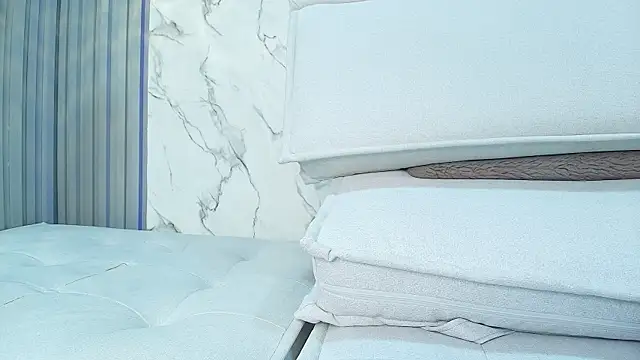 Snapshot of Franchesca_De_Luca chatting on 02-23-25, 02:07 Franchesca De Luca online show from 02-23-25, 02:07