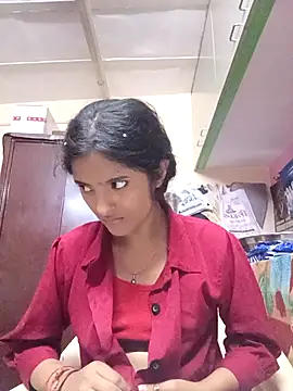 Snapshot of BabySlimmy10 chatting on 10-17-25, 08:33 BabySlimmy10 online show from 10-17-25, 08:33