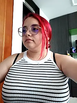 Snapshot of CURVY-HORNY chatting on 01-14-25, 10:12 CURVY-HORNY online show from 01-14-25, 10:12