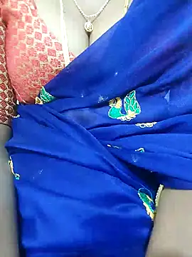 Snapshot of Cute-chinny chatting on 01-21-25, 02:22 Cute-chinny online show from 01-21-25, 02:22