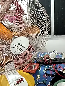 Hotty-rumi online show from 11-12-25, 12:05