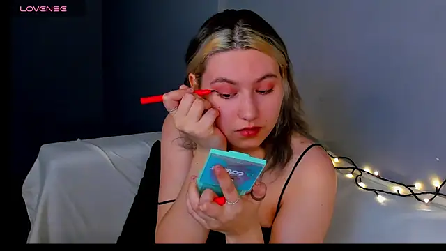 Snapshot of Bonni_Meiz chatting on 01-20-25, 11:45 Bonni Meiz online show from 01-20-25, 11:45