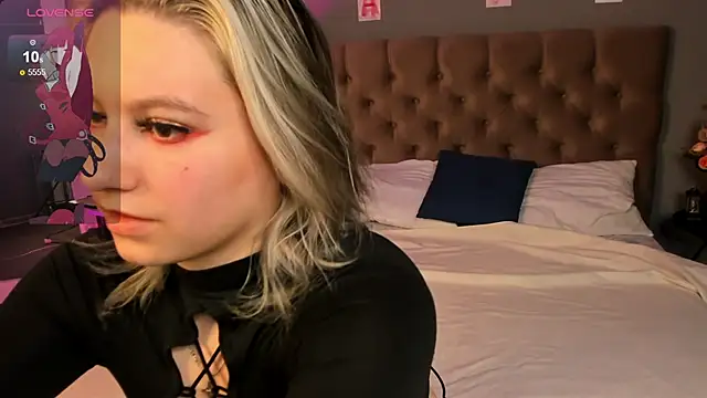 Snapshot of Bonni_Meiz chatting on 01-24-25, 09:49 Bonni Meiz online show from 01-24-25, 09:49