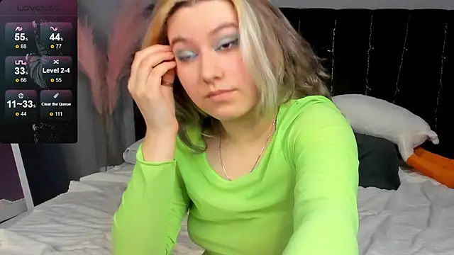 Snapshot of Bonni_Meiz chatting on 02-01-25, 04:33 Bonni Meiz online show from 02-01-25, 04:33