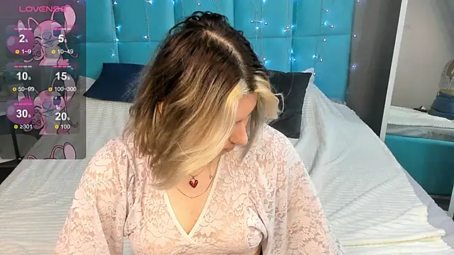 Snapshot of Bonni_Meiz chatting on 02-11-25, 02:02 Bonni Meiz online show from 02-11-25, 02:02