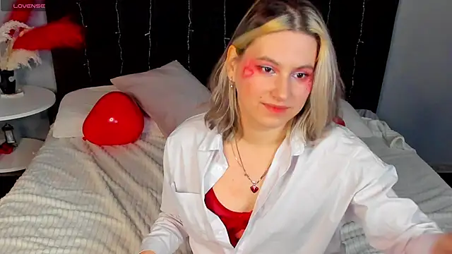 Snapshot of Bonni_Meiz chatting on 02-14-25, 02:23 Bonni Meiz online show from 02-14-25, 02:23