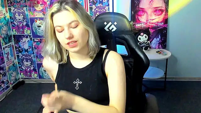 Snapshot of Bonni_Meiz chatting on 02-19-25, 07:28 Bonni Meiz online show from 02-19-25, 07:28