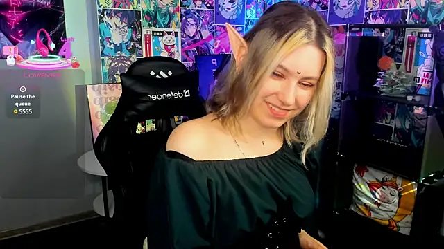 Snapshot of Bonni_Meiz chatting on 03-04-25, 01:06 Bonni Meiz online show from 03-04-25, 01:06