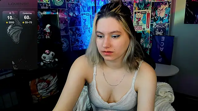 Snapshot of Bonni_Meiz chatting on 03-06-25, 03:02 Bonni Meiz online show from 03-06-25, 03:02