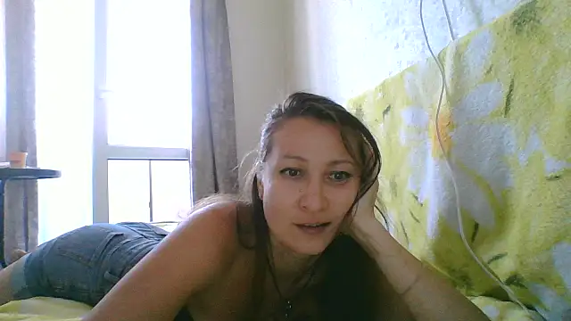 Snapshot of Yulia777 chatting on 10-08-25, 06:33 Yulia777 online show from 10-08-25, 06:33