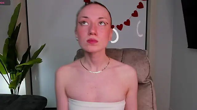 Maddy Garcia online show from 02-06-25, 12:54