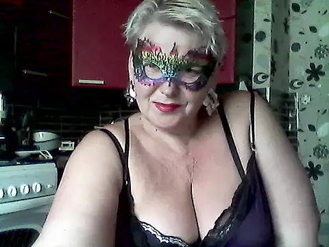Lisa Suzie online show from 05-22-26, 08:21
