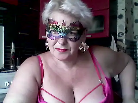 Lisa Suzie online show from 06-11-26, 10:24
