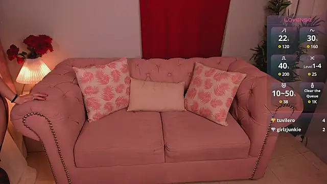 Lia Sweett  online show from 02-24-25, 06:26