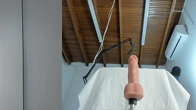 Snapshot of Lucy_carter_ chatting on 09-11-25, 01:33 Lucy carter  online show from 09-11-25, 01:33