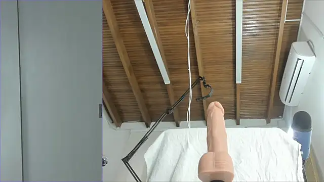 Snapshot of Lucy_carter_ chatting on 10-28-25, 03:04 Lucy carter  online show from 10-28-25, 03:04