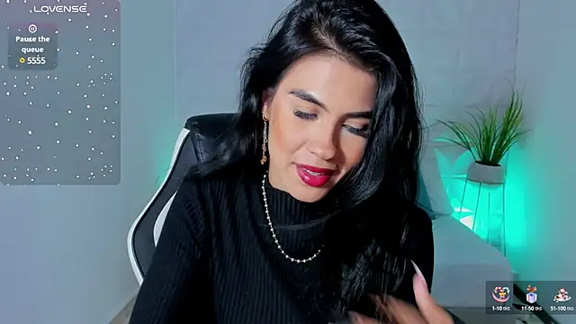 stephanya  online show from 03-12-25, 07:06