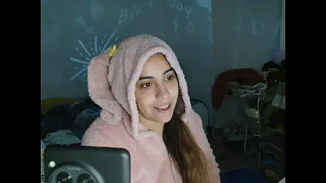 Ursumi1 online show from 11-13-25, 08:52