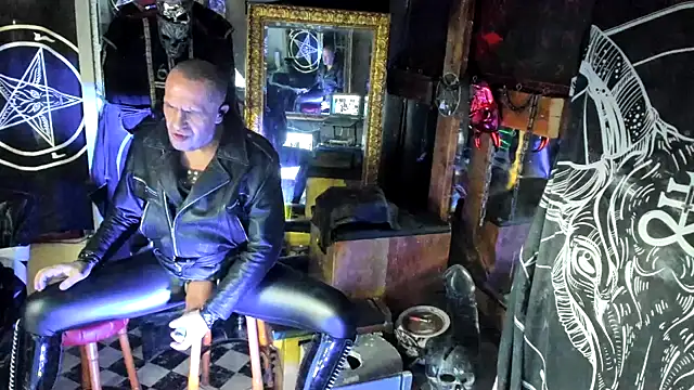 BULGEDEMON online show from 11-29-25, 02:20