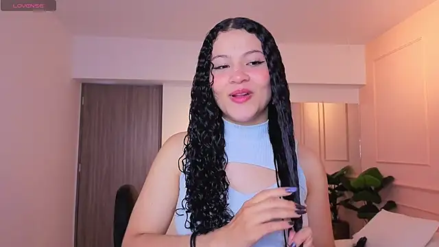 SHARONN     online show from 05-28-26, 04:10