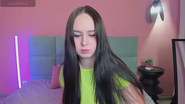 Snapshot of BeatriceReeves chatting on 11-29-25, 01:08 BeatriceReeves online show from 11-29-25, 01:08