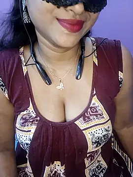 Snapshot of Sexy_Mona_Bhabhi chatting on 10-16-25, 06:31 Sexy Mona Bhabhi online show from 10-16-25, 06:31